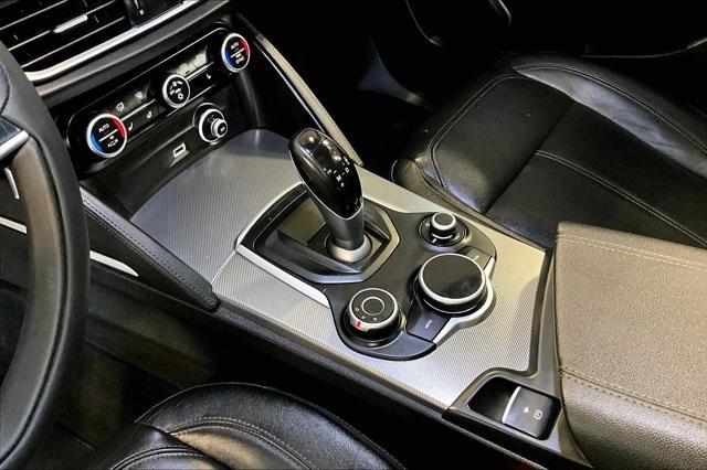 Photo of 2018 Vesuvio Gray Metallic Alfa Romeo Stelvio