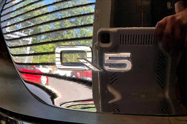 Photo of 2021 Black Audi Q5