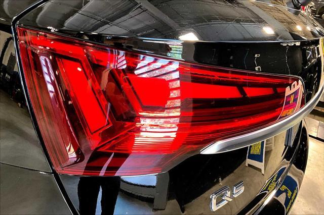Photo of 2021 Black Audi Q5