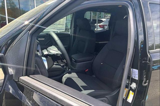 Photo of 2025 Black Chevrolet Colorado