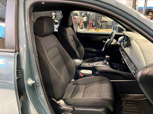 Photo of 2023 Nordic Forest Pearl Honda HR-V