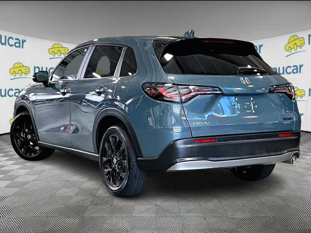 Photo of 2023 Nordic Forest Pearl Honda HR-V