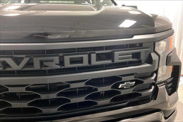 Photo of 2023 Black Chevrolet Silverado 1500