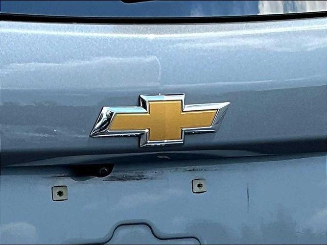 Photo of 2023 Sterling Gray Metallic Chevrolet Equinox