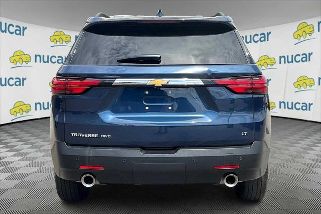 Photo of 2022 Northsky Blue Metallic Chevrolet Traverse