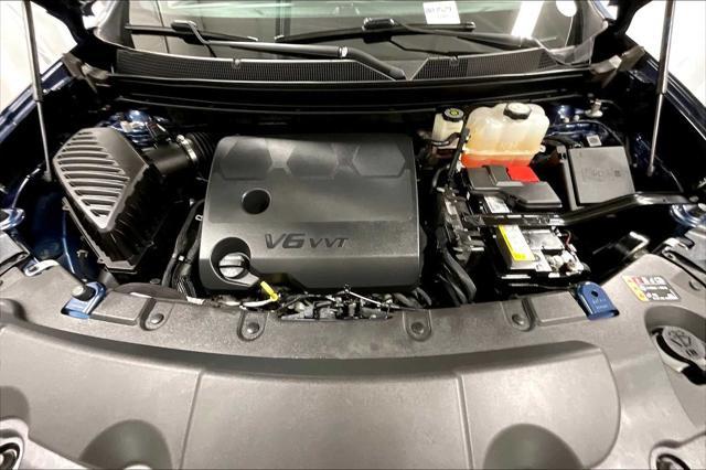 Photo of 2022 Northsky Blue Metallic Chevrolet Traverse
