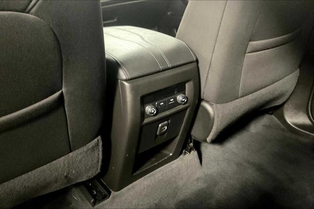 Photo of 2022 Northsky Blue Metallic Chevrolet Traverse