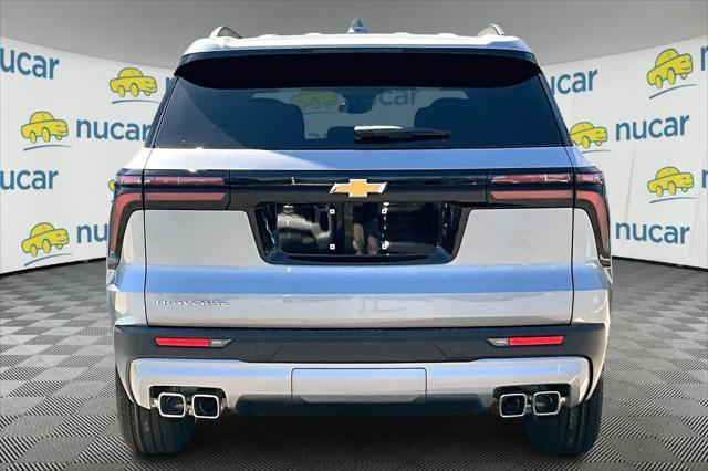 Photo of 2025 Sterling Gray Metallic Chevrolet Traverse