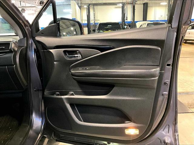 Photo of 2020 Modern Steel Metallic Honda Pilot
