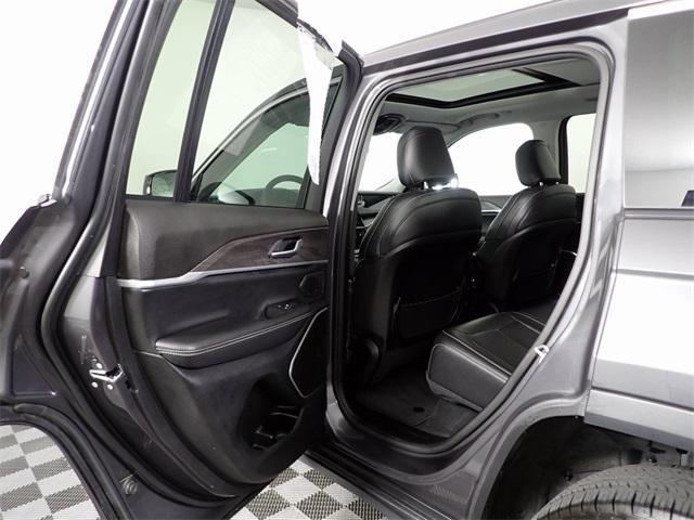 Photo of 2023 Metallic Jeep Grand Cherokee 4xe