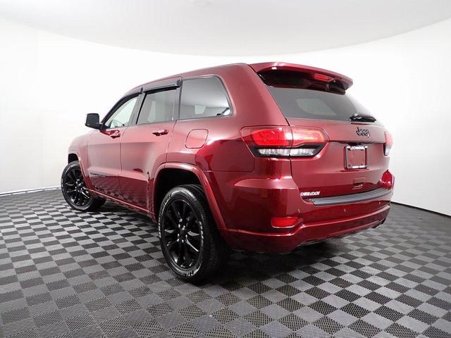 Photo of 2020 Velvet Red Pearlcoat Jeep Grand Cherokee