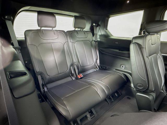 Photo of 2025 Velvet Red Pearlcoat Jeep Grand Cherokee L