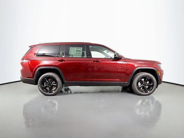 Photo of 2025 Velvet Red Pearlcoat Jeep Grand Cherokee L
