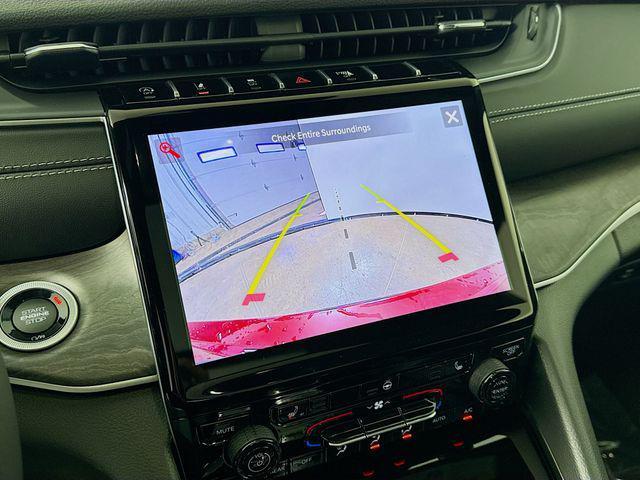 Photo of 2025 Velvet Red Pearlcoat Jeep Grand Cherokee L