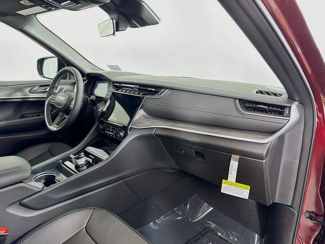 Photo of 2025 Velvet Red Pearlcoat Jeep Grand Cherokee L