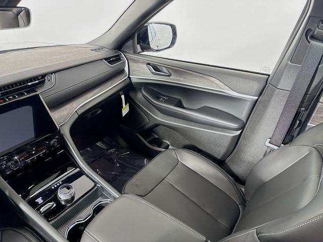 Photo of 2025 Velvet Red Pearlcoat Jeep Grand Cherokee L