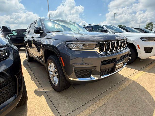 Photo of 2025 Baltic Gray Metallic Clearcoat Jeep Grand Cherokee L
