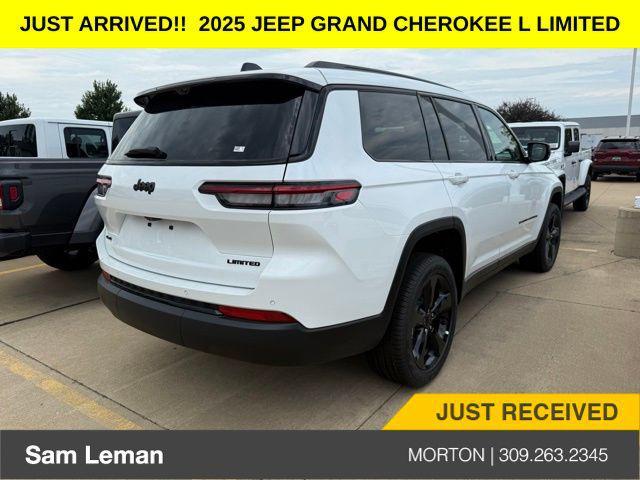 Photo of 2025 Bright White Clearcoat Jeep Grand Cherokee L