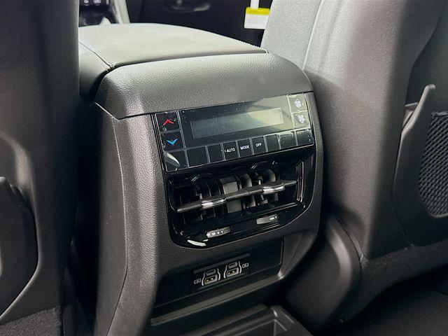 Photo of 2025 Bright White Clearcoat Jeep Grand Cherokee L