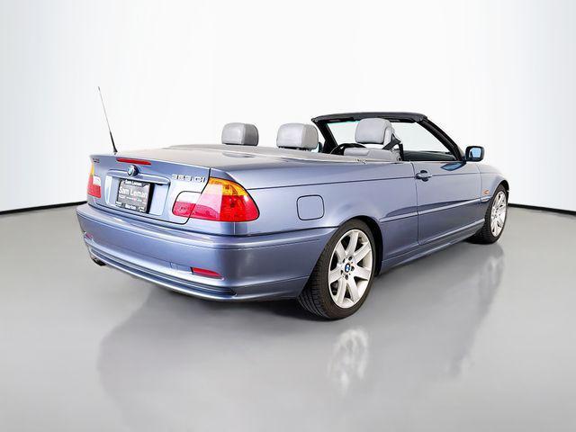 Photo of 2001 Steel Blue Metallic BMW 325