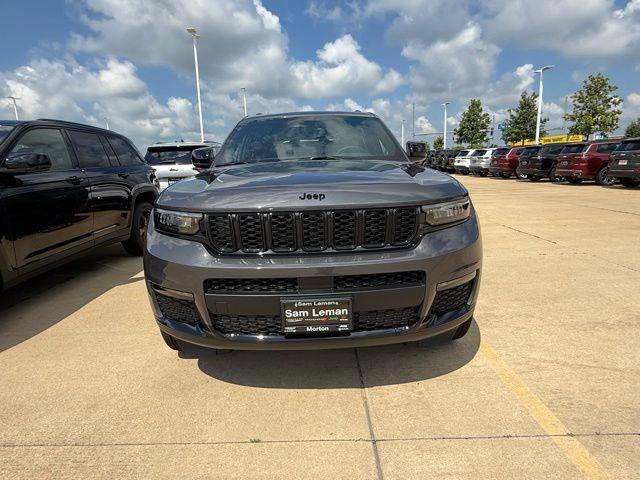 Photo of 2025 Baltic Gray Metallic Clearcoat Jeep Grand Cherokee L