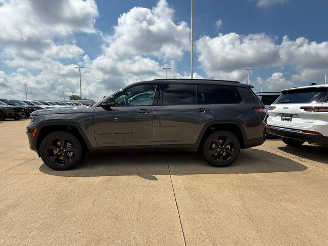 Photo of 2025 Baltic Gray Metallic Clearcoat Jeep Grand Cherokee L