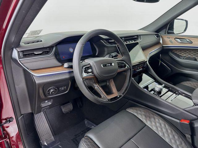 Photo of 2025 Velvet Red Pearlcoat Jeep Grand Cherokee L
