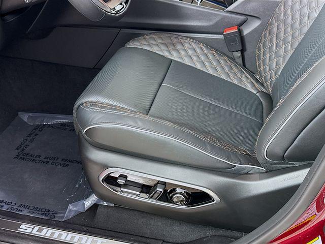 Photo of 2025 Velvet Red Pearlcoat Jeep Grand Cherokee L