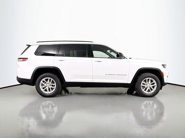 Photo of 2025 Bright White Clearcoat Jeep Grand Cherokee L