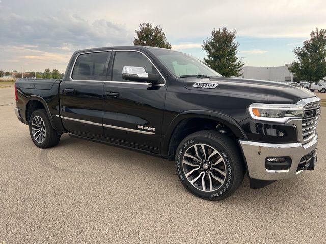 Photo of 2025 Diamond Black Crystal Pearlcoat RAM 1500