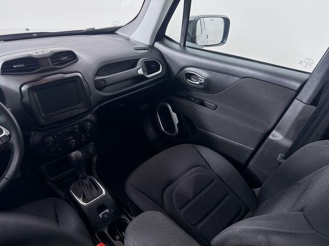 Photo of 2021 Granite Crystal Metallic Clearcoat Jeep Renegade