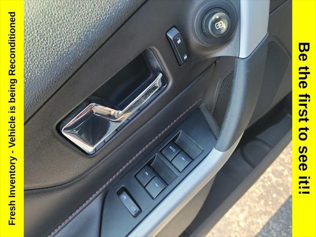 Photo of 2014 Mineral Gray Metallic Ford Edge