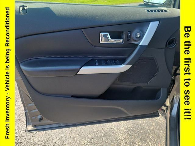 Photo of 2014 Mineral Gray Metallic Ford Edge
