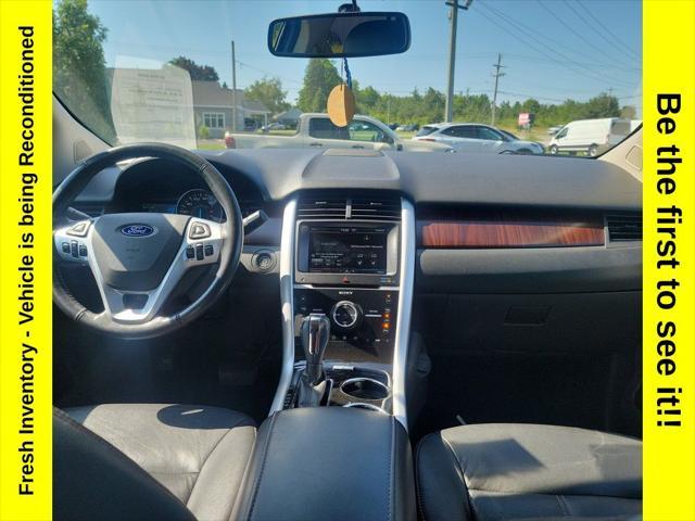 Photo of 2014 Mineral Gray Metallic Ford Edge