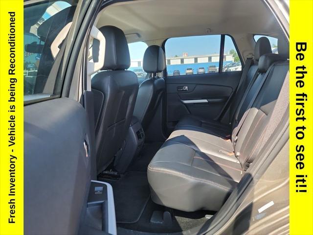 Photo of 2014 Mineral Gray Metallic Ford Edge