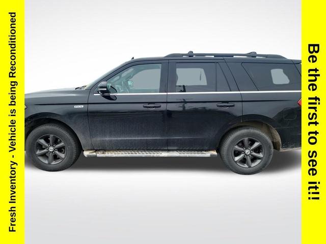 Photo of 2018 Shadow Black Ford Expedition