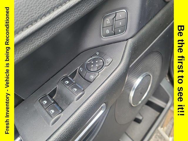 Photo of 2018 Shadow Black Ford Expedition