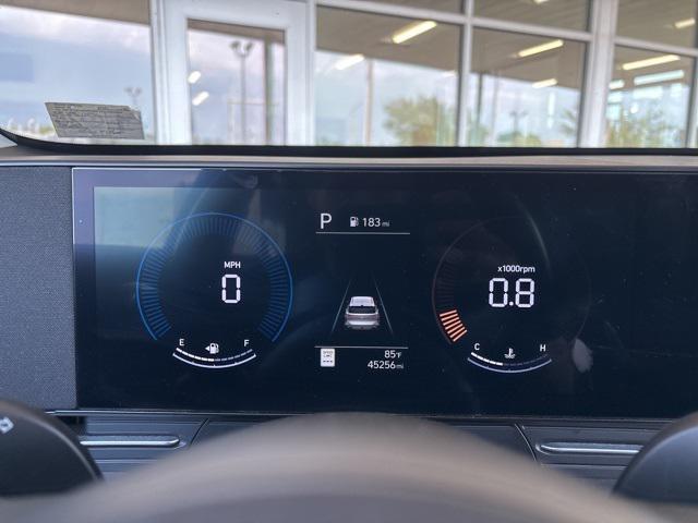Photo of 2024 Ecotronic Gray Pearl Hyundai KONA