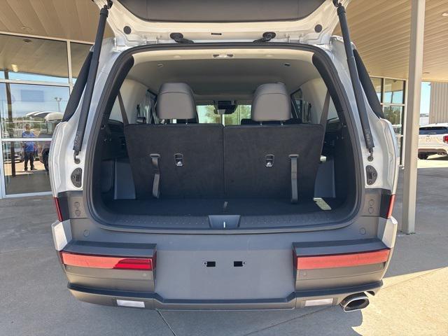 Photo of 2025 Shimmering Silver Hyundai SANTA FE