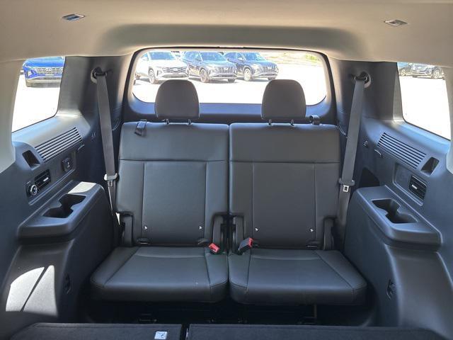Photo of 2025 Shimmering Silver Hyundai SANTA FE