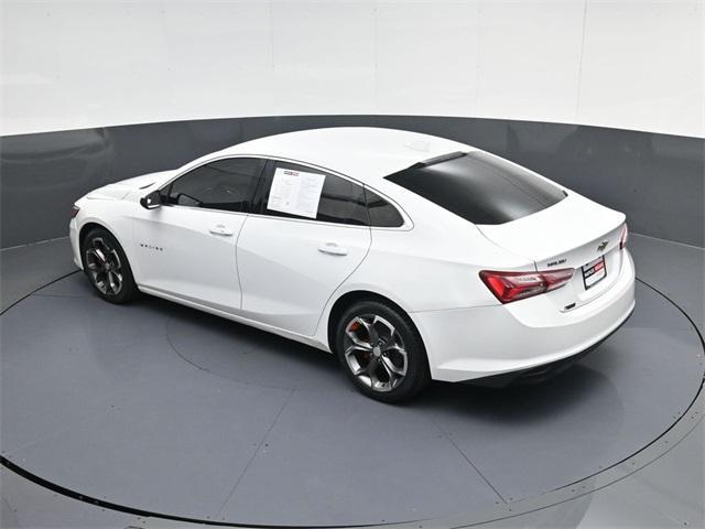 Photo of 2021 White Chevrolet Malibu