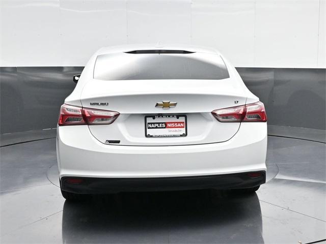 Photo of 2021 White Chevrolet Malibu