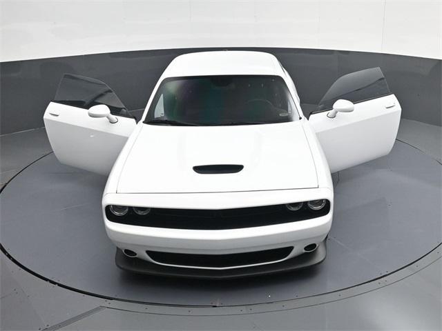 Photo of 2023 White Knuckle Clearcoat Dodge Challenger