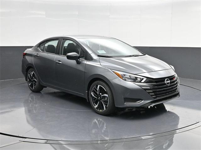 Photo of 2025 Gun Metallic Nissan Versa