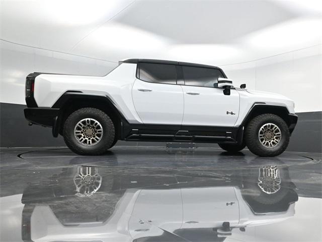 Photo of 2022 White GMC HUMMER EV