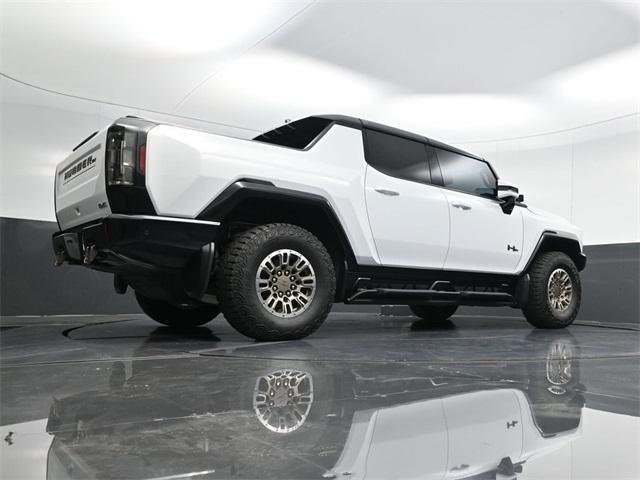 Photo of 2022 White GMC HUMMER EV