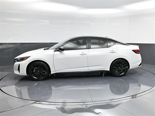 Photo of 2025 White Nissan Sentra