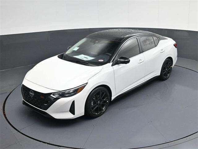 Photo of 2025 White Nissan Sentra
