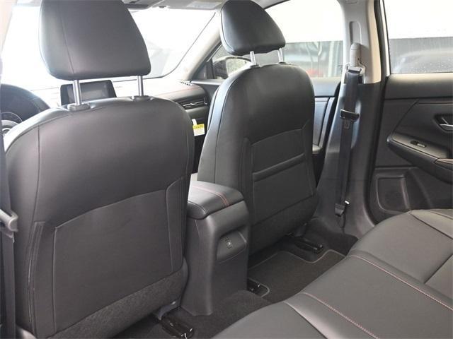 Photo of 2025 White Nissan Sentra