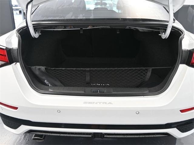 Photo of 2025 White Nissan Sentra